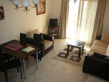Royal Heights Apartments Bogazici Екстер'єр фото