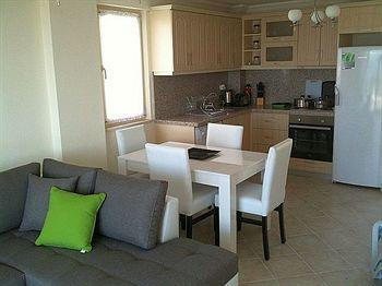 Royal Heights Apartments Bogazici Екстер'єр фото