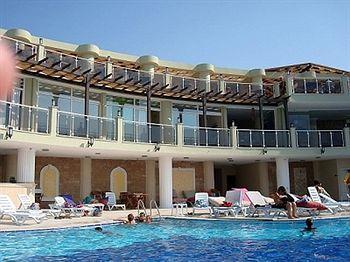 Royal Heights Apartments Bogazici Екстер'єр фото