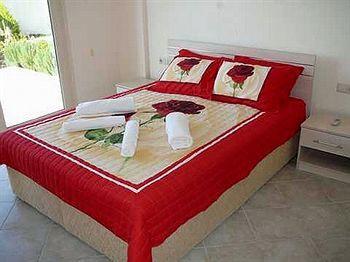 Royal Heights Apartments Bogazici Екстер'єр фото