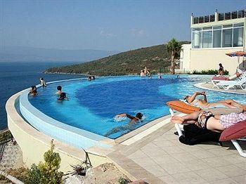 Royal Heights Apartments Bogazici Екстер'єр фото